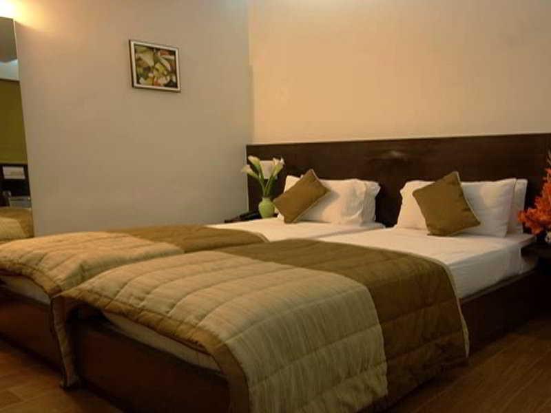 Treebo Trend Edge St Marks Road Bangalore Exterior foto