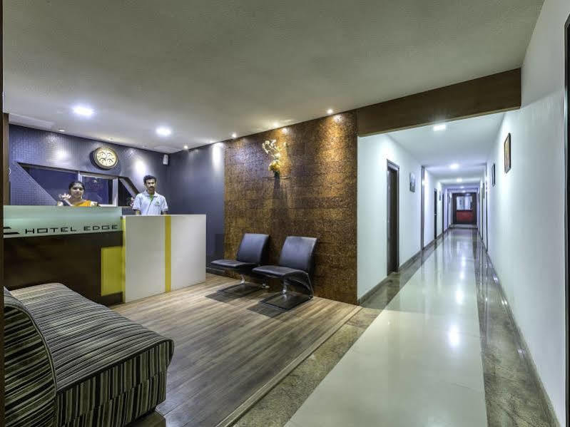 Treebo Trend Edge St Marks Road Bangalore Exterior foto