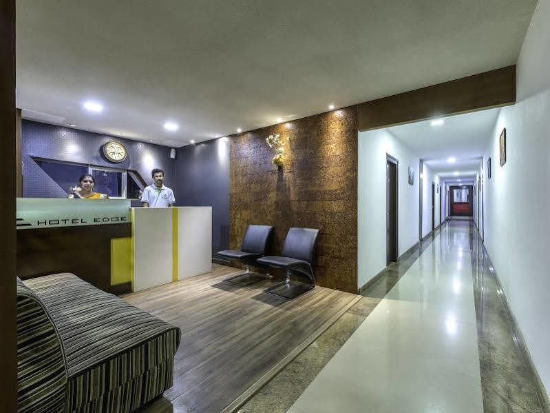 Treebo Trend Edge St Marks Road Bangalore Exterior foto
