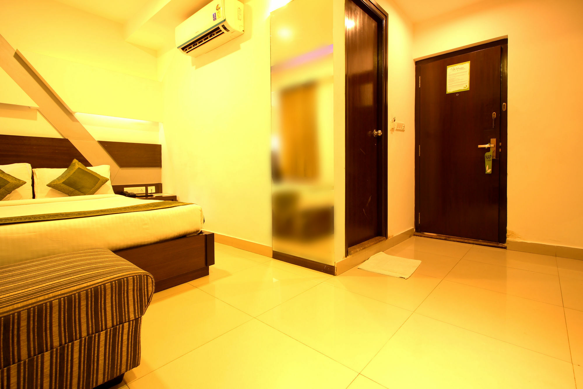 Treebo Trend Edge St Marks Road Bangalore Exterior foto